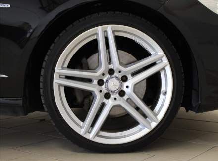 Mercedes-Benz - E-class