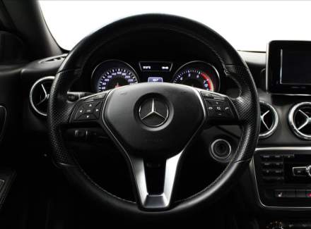 Mercedes-Benz - CLA
