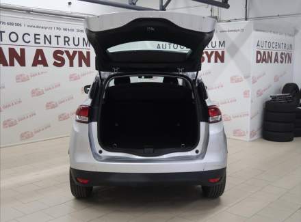 Renault - Scenic