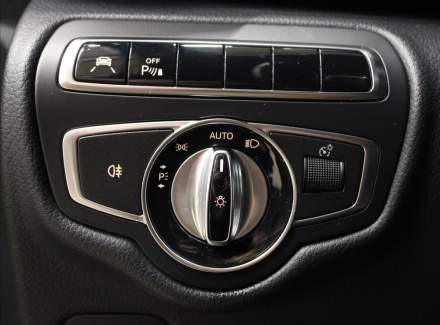 Mercedes-Benz - V-class