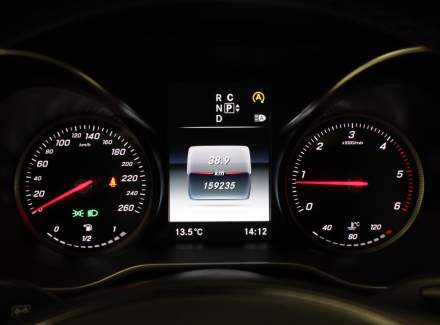 Mercedes-Benz - V-class