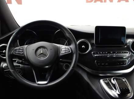 Mercedes-Benz - V-class