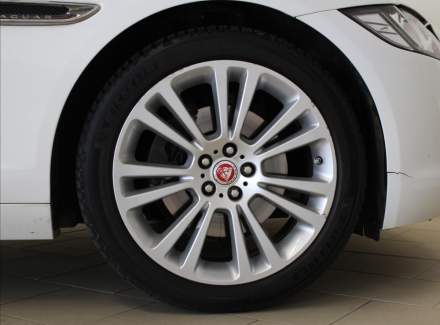 Jaguar - XF