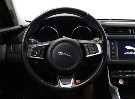 Jaguar - XF