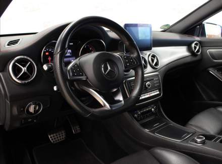 Mercedes-Benz - CLA