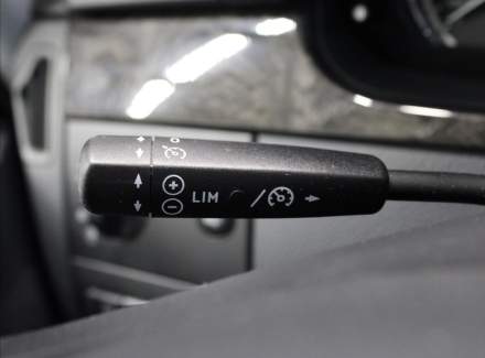 Mercedes-Benz - Viano