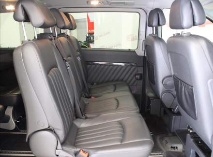 Mercedes-Benz - Viano