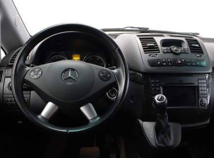 Mercedes-Benz - Viano