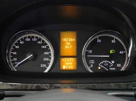 Mercedes-Benz - Viano