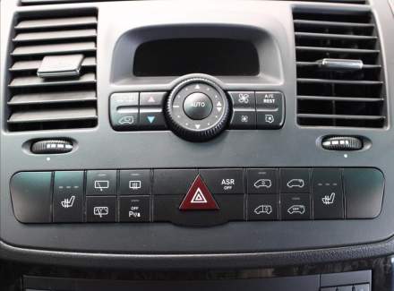 Mercedes-Benz - Viano