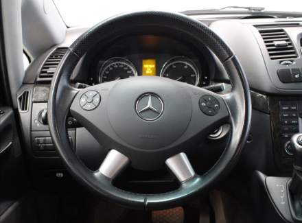 Mercedes-Benz - Viano