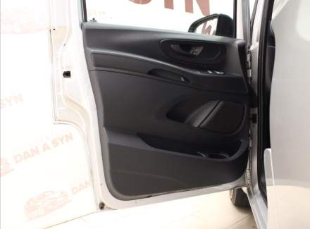 Mercedes-Benz - Vito