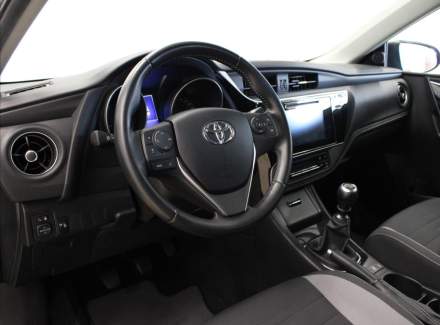 Toyota - Auris