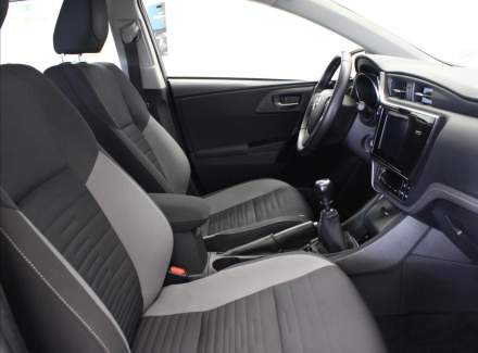 Toyota - Auris
