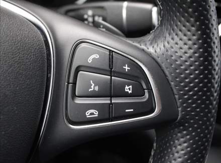 Mercedes-Benz - V-class