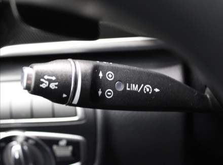 Mercedes-Benz - V-class