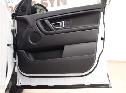 Land Rover - Discovery Sport