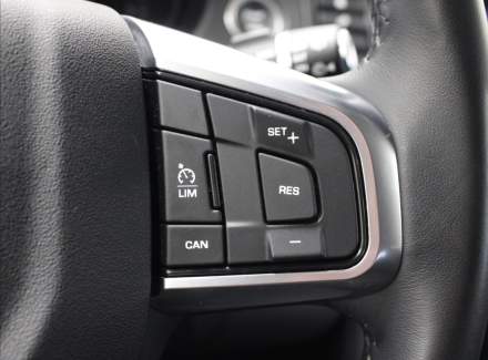 Land Rover - Discovery Sport