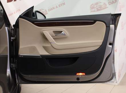 Volkswagen - Passat CC