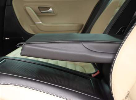 Volkswagen - Passat CC