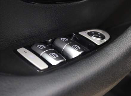 Mercedes-Benz - E-class