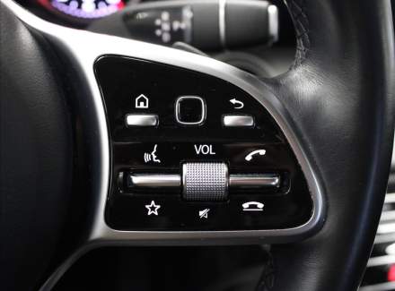 Mercedes-Benz - E-class