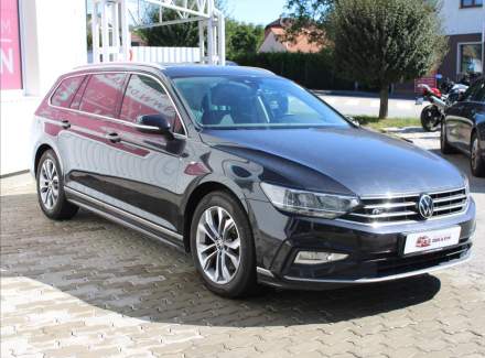 Volkswagen - Passat