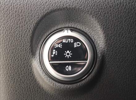 Mercedes-Benz - C-class