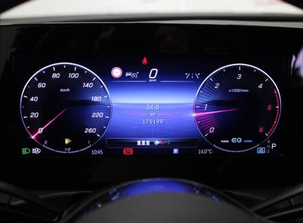 Mercedes-Benz - C-class