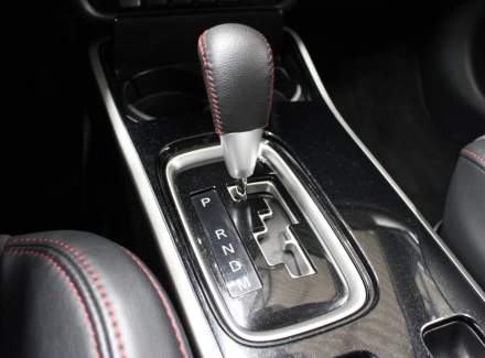 Mitsubishi - Outlander