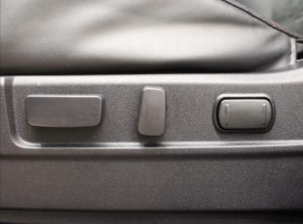 Mitsubishi - Outlander