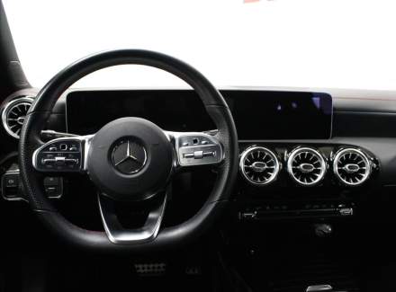 Mercedes-Benz - CLA