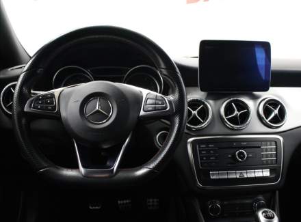 Mercedes-Benz - CLA