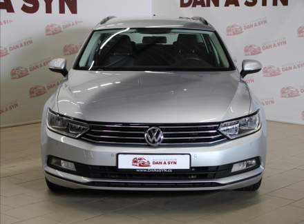 Volkswagen - Passat