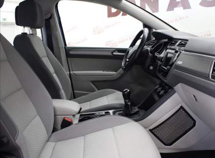 Volkswagen - Touran