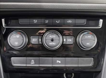 Volkswagen - Touran