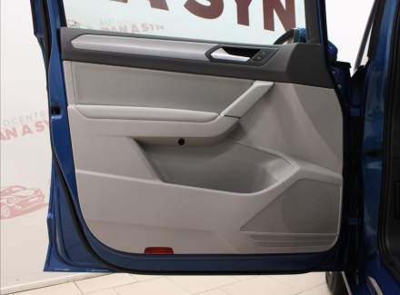 Volkswagen - Touran