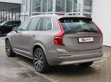 Volvo - XC90