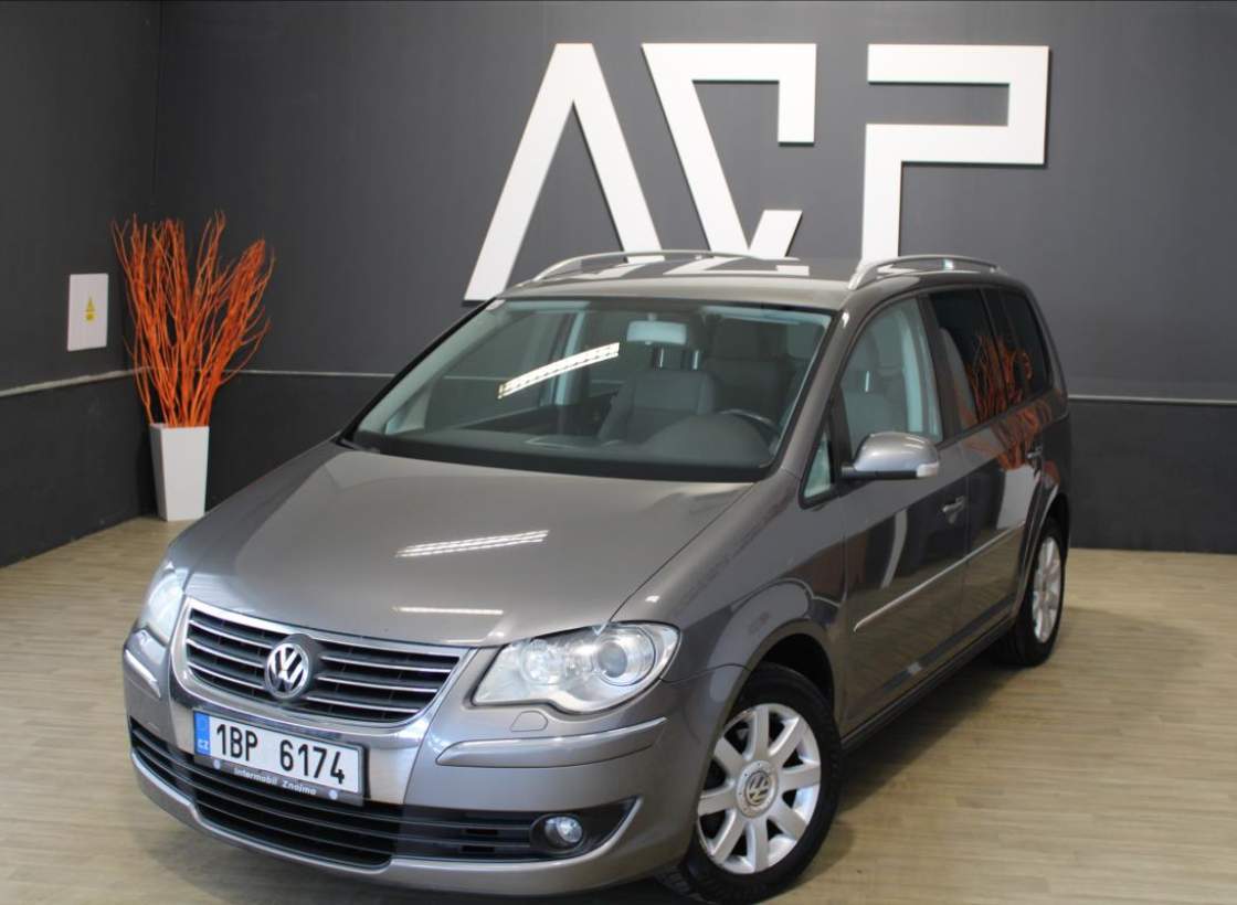 Volkswagen - Touran