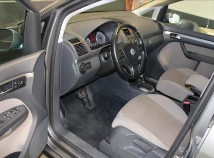 Volkswagen - Touran
