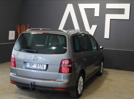 Volkswagen - Touran