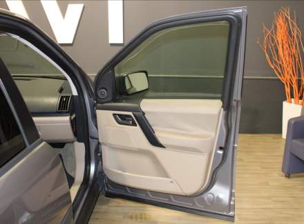 Land Rover - Freelander