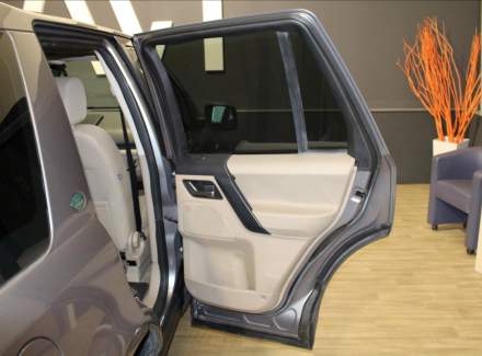 Land Rover - Freelander