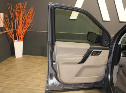 Land Rover - Freelander