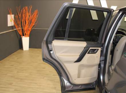 Land Rover - Freelander