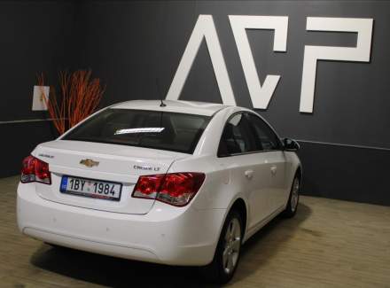 Chevrolet - Cruze