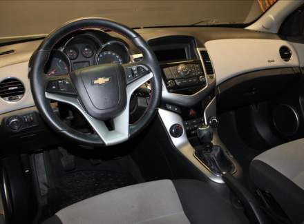Chevrolet - Cruze