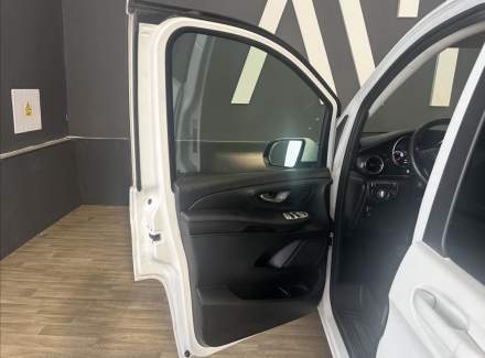 Mercedes-Benz - V-class