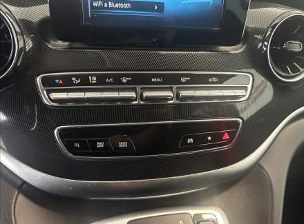 Mercedes-Benz - V-class