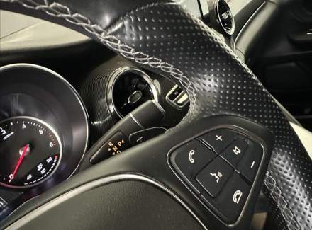 Mercedes-Benz - V-class